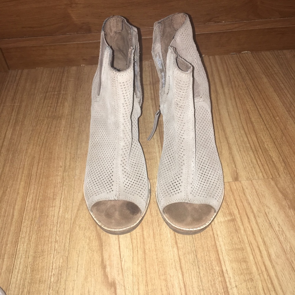 Toms peep toe wedges